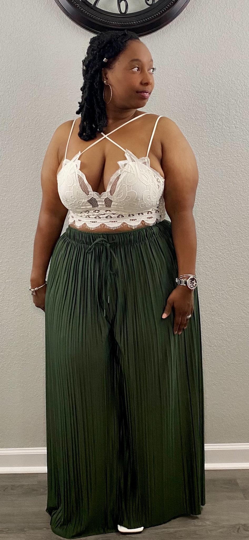 Final Sale Plus Size Sleeveless Pleated Peplum Top and Palazzo Pants S –  Chic And Curvy