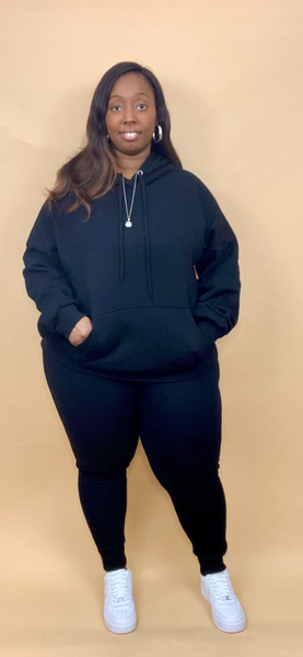 Throw On and Chill Sweatsuit Set | Black (Regular\Plus Size)